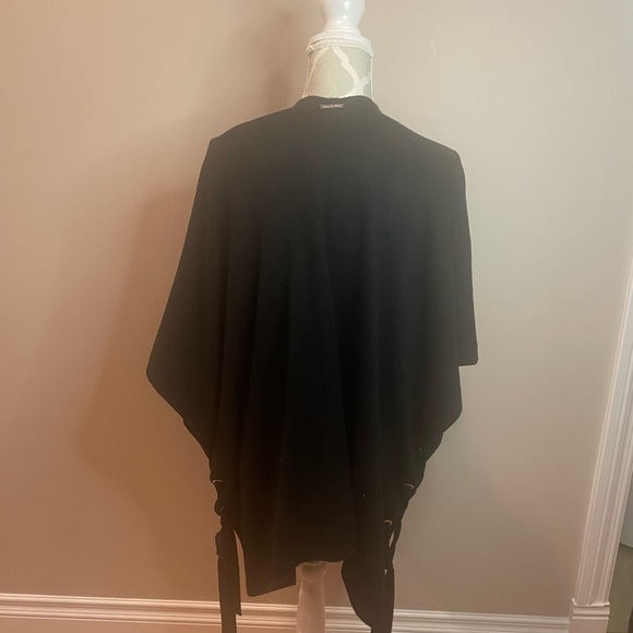 Michael Kors Black Knit Poncho - Picture 6 of 8